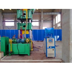 油式溫度控制機，導熱油模溫機，液壓模具油加熱器