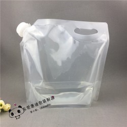 廠(chǎng)家供應(yīng)現(xiàn)貨 5L可折疊飲用水包裝 袋大容量?jī)?chǔ)水自立袋可手提
