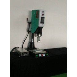 供應(yīng)山東久隆JL-2600W新版自動(dòng)追頻焊接機(jī)