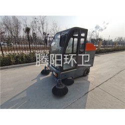 為什么選擇電動掃地車？