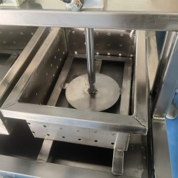 奶酪壓縮成型機 奶豆腐奶疙瘩生產設備